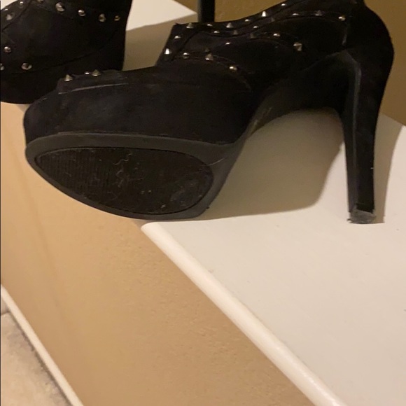 Guess heals - Picture 3 of 3